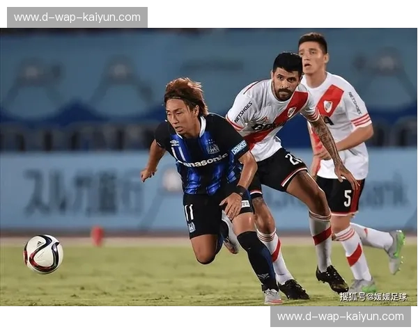 绿茵之巅的冰火对决：当大阪钢巴遇上冈萨多札幌，这不只是一场足球赛